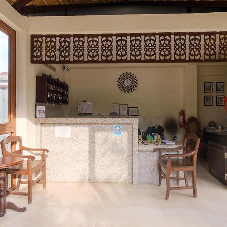 Reddoorz Plus Near Vigan Convention Center Exterior photo