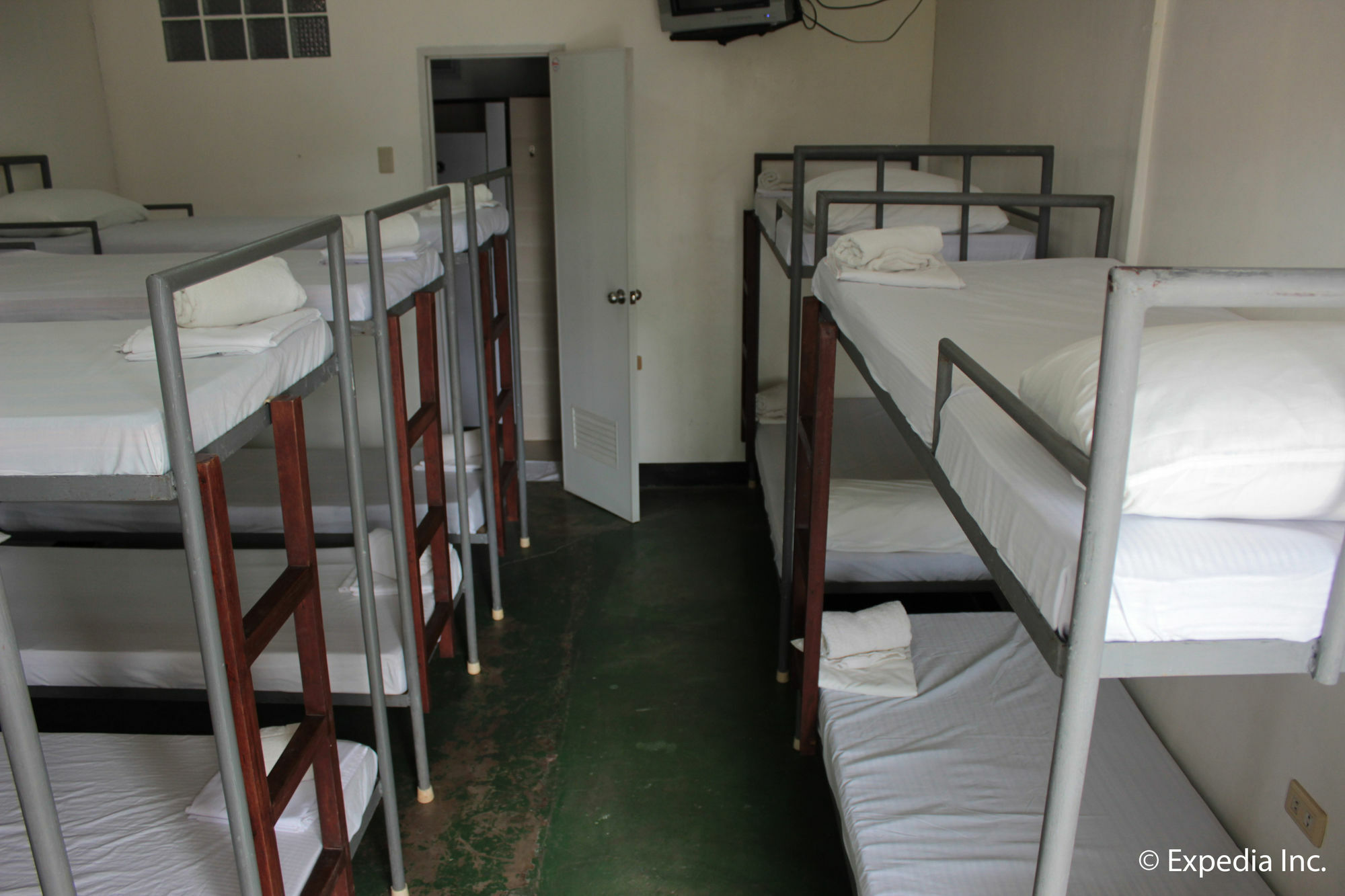 Reddoorz Plus Near Vigan Convention Center Exterior photo