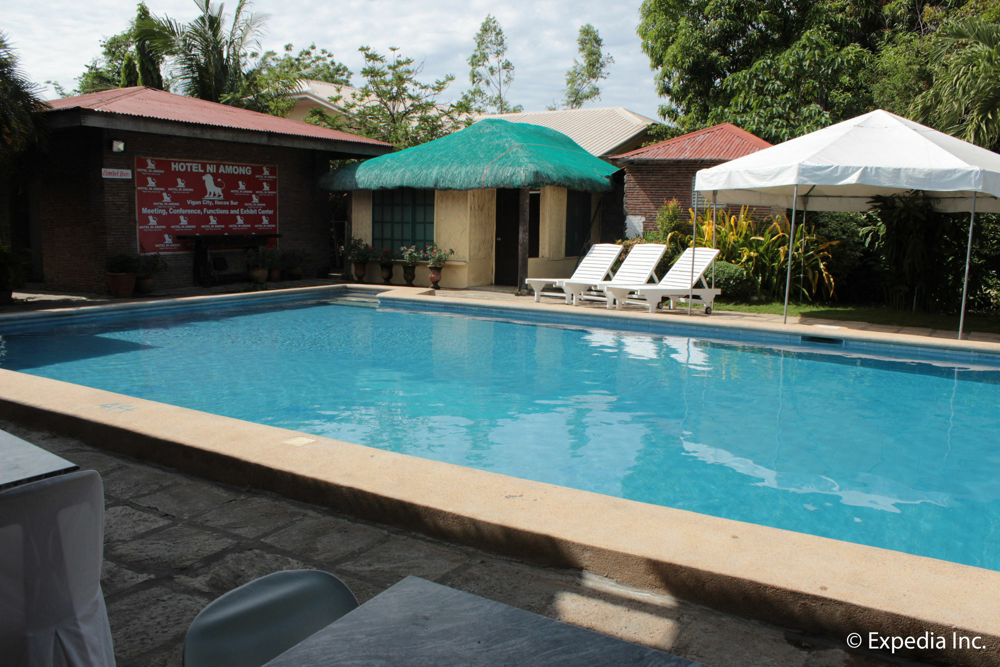 Reddoorz Plus Near Vigan Convention Center Exterior photo