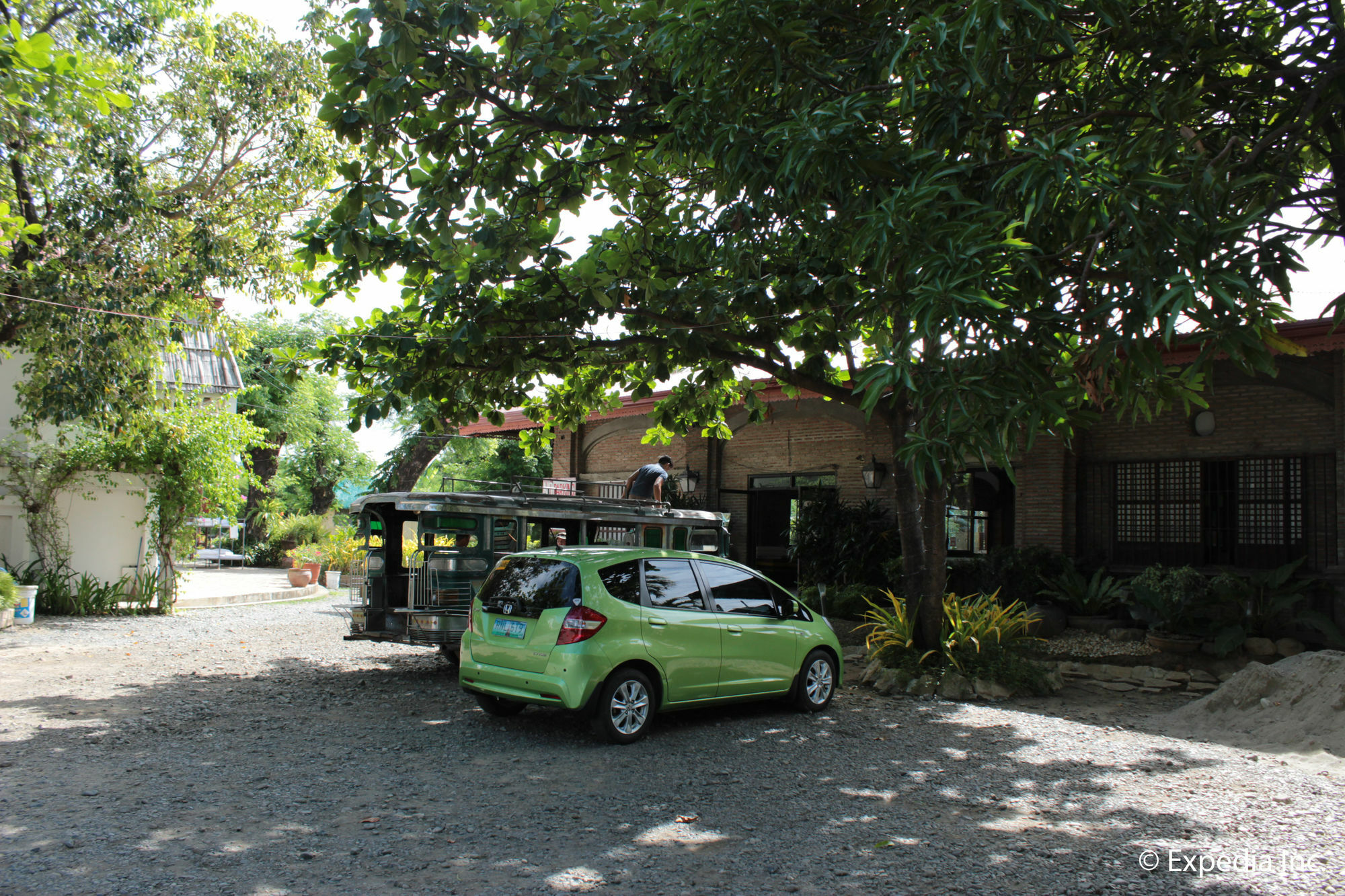 Reddoorz Plus Near Vigan Convention Center Exterior photo
