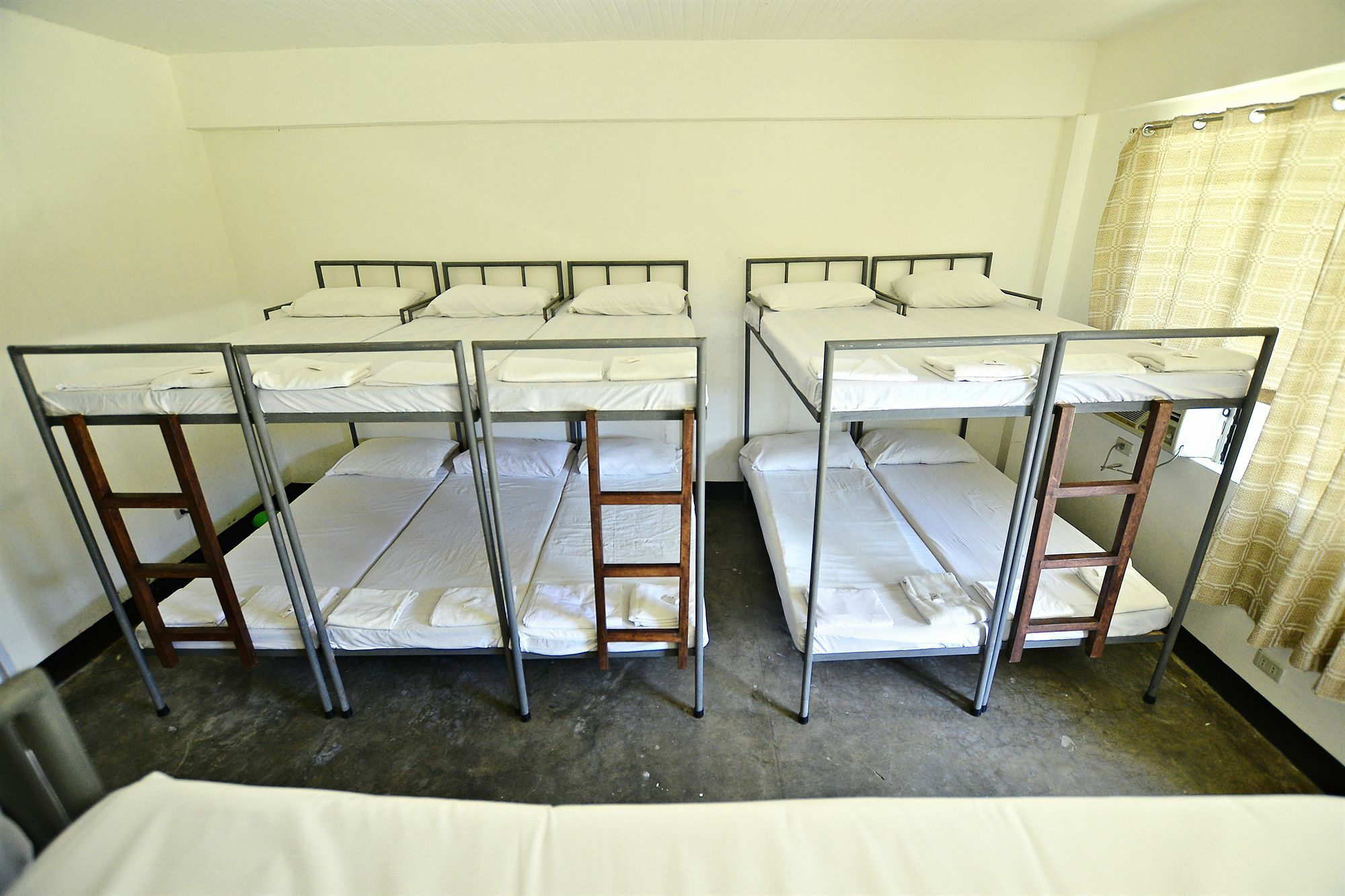 Reddoorz Plus Near Vigan Convention Center Exterior photo